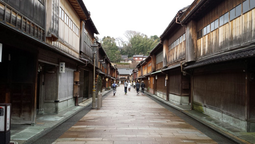 恒例の早朝の東山茶屋街