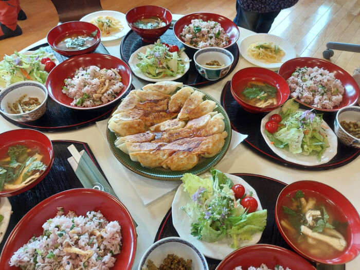 2021年5月の豪華摘み草料理